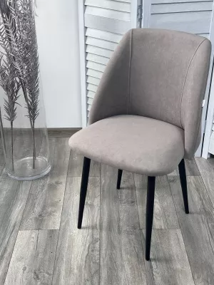 Стул ПЬЕР цвет Marseille-16 Капучино, велюр / Черный каркас