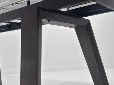 Стол BETIS 180 MATTE GILDED WHITE SOLID CERAMIC / Орех, ®DISAUR