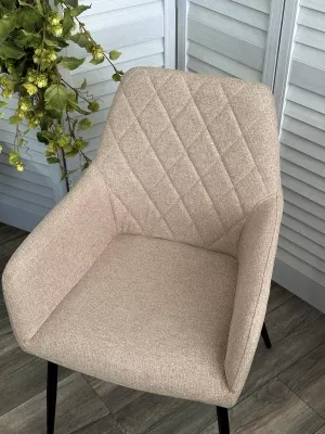 Стул NOVARA Barrel-09 Бежевый, ткань / черный каркас / Товарный знак DISAUR