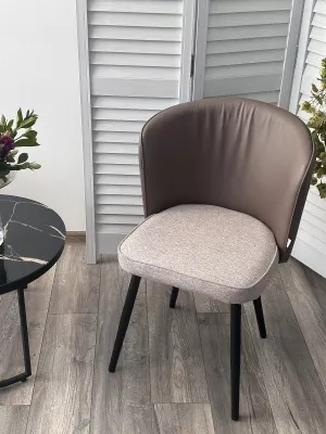 Стул МОНЕ ROVENA BISCUT ткань / ORAKUL 290 экокожа / Черный каркас M-City