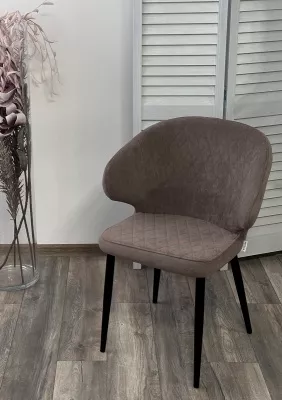 Стул ХИЛТОН, цвет B5 Капучино, велюр / черный каркас М-City