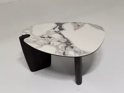 Стол кофейный DAG FENDI WHITE керамика на стекле/массив/ МДФ, облицованный дубовым шпоном ®DISAUR