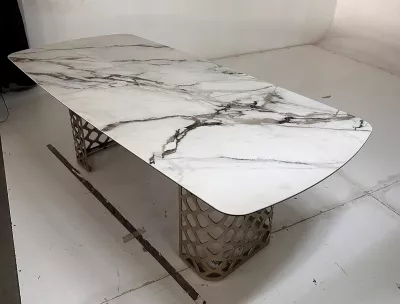 Стол CHIAVARI 220 KL-188 Контрастный мрамор матовый, итальянская керамика / Шампань, ®DISAUR